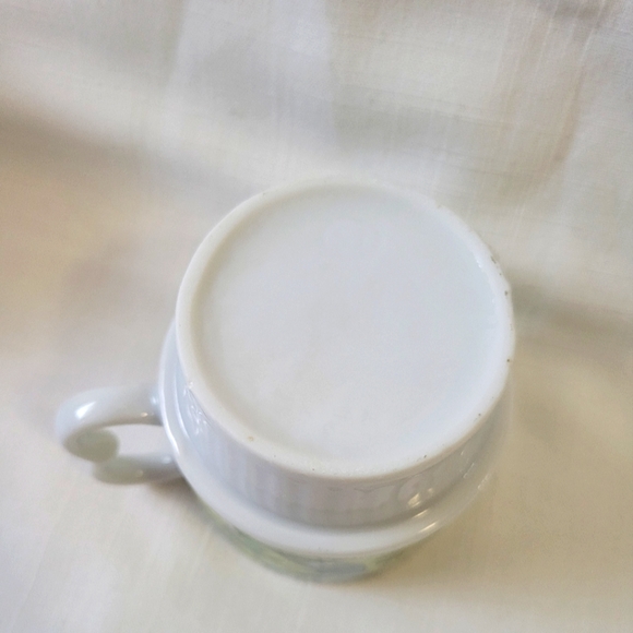 Beautiful 1960's-70's Stackable Mugs, Vibrant Floral & Bird Pattern on Both - Picture 8 of 16